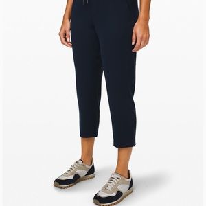 Lululemon On The Fly Crops